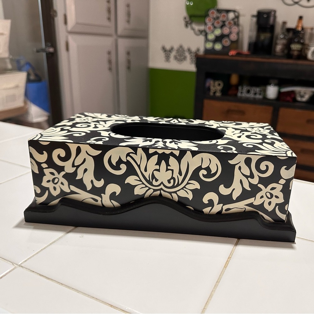 Black & White Damask Tissue box cover